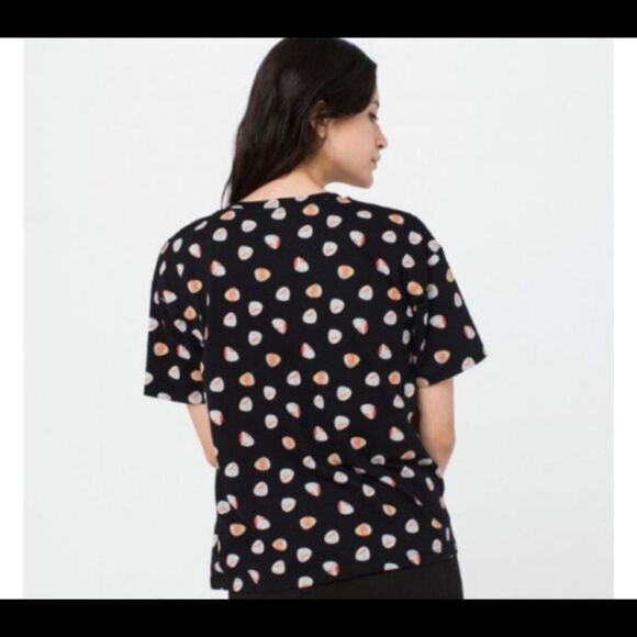 Uniqlo X The Tale of Genji Graphic T- Shirt - Picture 2 of 10